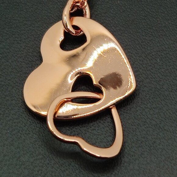 18k Rose Gold Over Copper Pendant With Chain NWOT - Picture 3 of 6